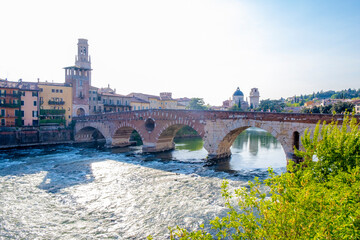 Obraz premium Bridge Ponte Pietra in Verona on Adige river