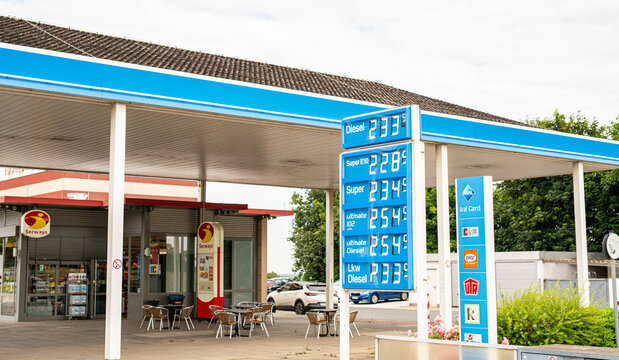Aral Autobahn Tankstelle Benzinpreise Spritpreise Kraftstoff