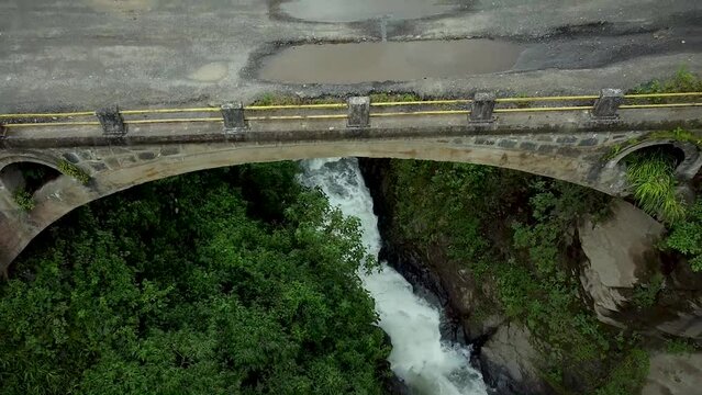 Puente historico Alfonso Lopez Michelsen, Consaca Nari&ntilde;o Colombia