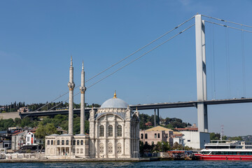 Naklejka premium Bridge over the Bosphorus