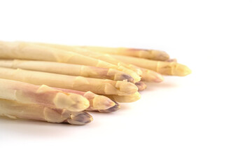 Einige Stangen spargel von der Seite aus fotografiert