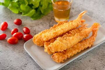 Deep fried shrimp with vegetable and sweet sauce for recipe in menu