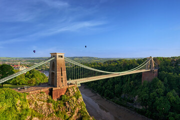 Fototapeta na wymiar Clifton Suspension Bridge, Avon River, Bristol