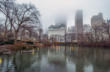 Obraz premium Central Park, New York City at the lake