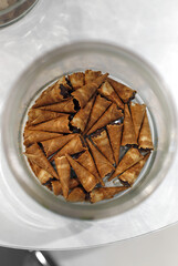 cucuruchos de chocolate ecológico crujientes en tarro de cristal