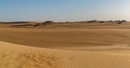 Fototapeta na wymiar view of the western desert in Egypt 