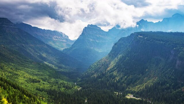 Time lapse with Panoramic View from Glacier park during cloudy autumn day