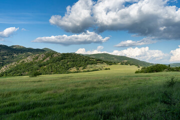 Naklejka premium landscape with mountains and sky