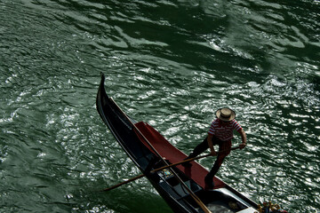 Gondolier navigated the gondola
