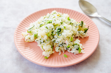 青菜としらすのもち麦チャーパン