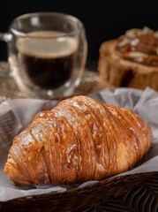 Croissant con café - Coffee