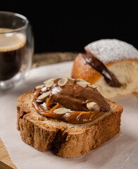 Budín con mousse de chocolate