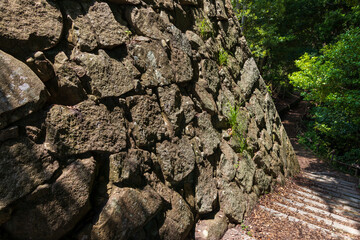 明石城に残る古い石垣