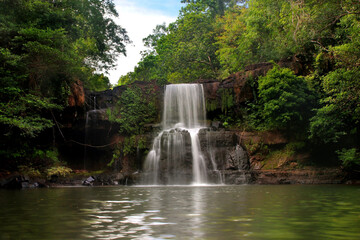 Fototapeta na wymiar waterfall in green forest