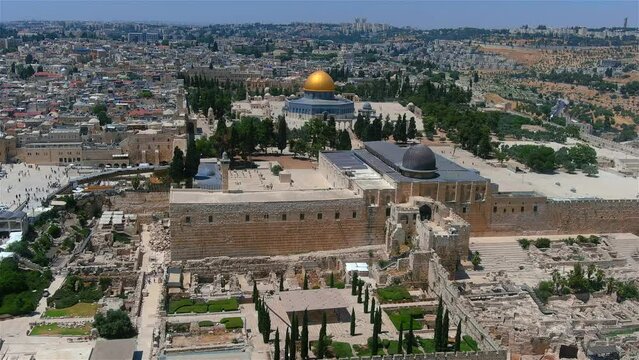 Dome of the rock and City of David site, aerial view
Drone view from the old city of Jerusalem, 2022, israel

