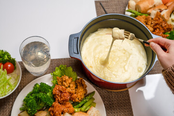 チーズフォンデュ