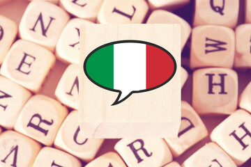 Flagge von Italien und italienische Sprache