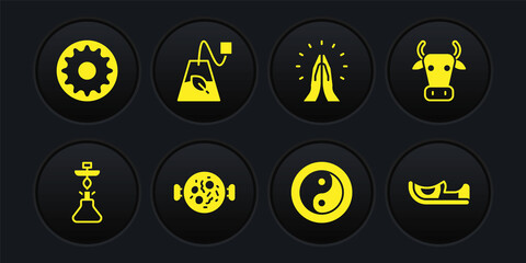 Set Hookah, Cow, Chicken tikka masala, Yin Yang, Hands praying position, Tea bag, Indian shoes and Chakra icon. Vector