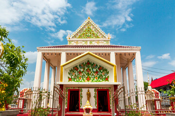 Wat San Chao Temple is a popular place for tourists Making merit and shopping Pathum Thani Province...