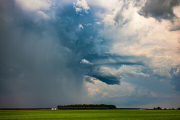 Obraz na płótnie Canvas A Low Precipitation Supercell, amazing storm structure