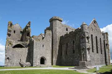 Fototapeta na wymiar Rock of Cashel ruins in County Tipperary, Ireland 
