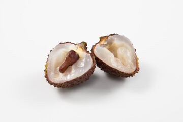 ライチの実　白背景