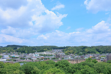 東京都八王子市にある富士見台公園の展望台から眺めた町