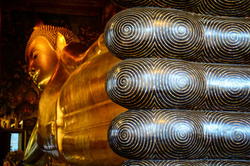 golden buddha statue