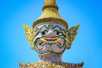 golden buddha statue