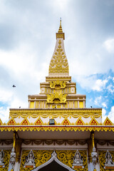 Naklejka premium Wat Rat Prakhong Tham temple with reclining buddha in Nonthaburi, Thailand