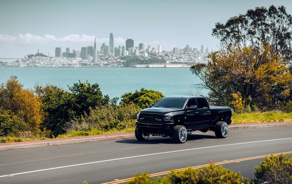 San Francisco, CA, USA
August 4, 2022
Ram 2500 driving on the street around the bay