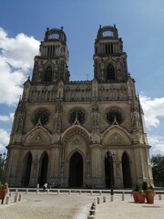 Fototapeta na wymiar cathédrale de orléans