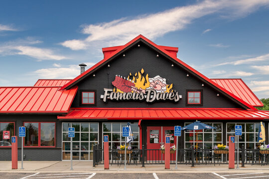 Famous Dave's Restaurant Exterior and Trademark Logo