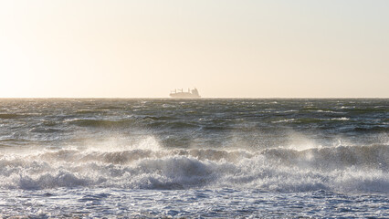 Obraz na płótnie Canvas Strong wave on beach of Pacific Ocean.