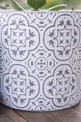 pattern on a pot