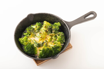 ブロッコリーのチーズ焼き