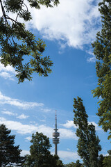 Fototapeta premium munich tv tower and sky