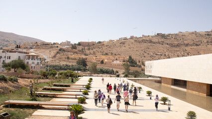 Obraz premium Petra, world heritage wonder: discover, explore and marvel