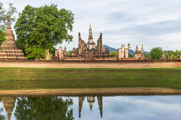 Fototapeta na wymiar Sukhothai National Historical Park, the old city of Thailand 800 years ago, Sukhothai Province, Thailand.