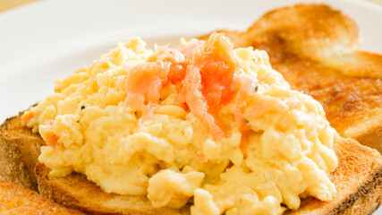 Smoked Salmon & Scrambled Eggs with Toast