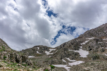 Scenic views of Geyik Mountain summit, Geyik Dağı (2 884m) at Eğrigöl plateau, Gündoğmuş, Antalya