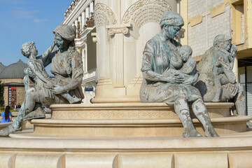 Fototapeta na wymiar the fountain of the Mothers at Skopje on Macedonia