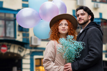 Fototapeta premium Lovers Date Walk with Balloons
