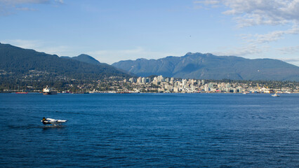 Fototapeta premium North Vancouver cityscape with sea plane - Vancouver Canada