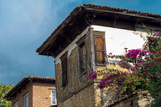 İzmir Birgi Village old house with flowers