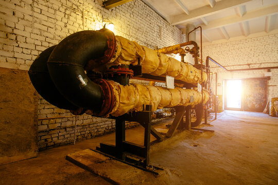Pipeline nod in the boiler room