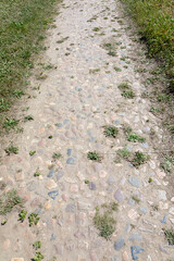 Steiniger Sandweg aus vergangenen Zeiten