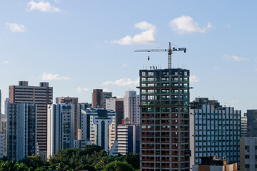 Fototapeta na wymiar RECIFE - BRAZIL, 14, June, 2022. View of a building under construction in the neighborhood of Boa Vista, central region of the city of Recife, which has been receiving several housing developments.