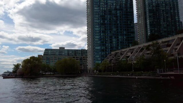 10 York Street (Ten York) residential complex near