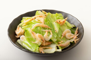 桜えびと春キャベツの炒め物